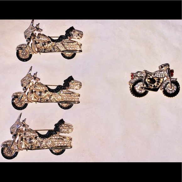 Swarovski crystal motorcycle pin - Picture 9 of 9